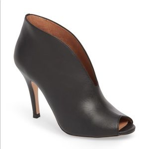 NIB Halogen Rowen Pump